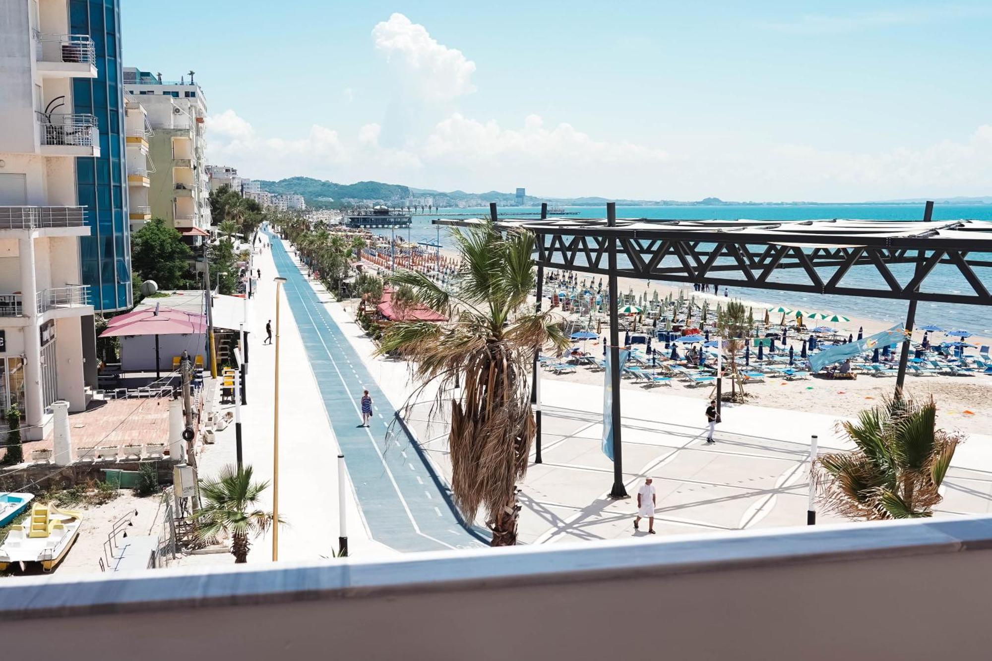 Marina Rooms Дуррес Экстерьер фото