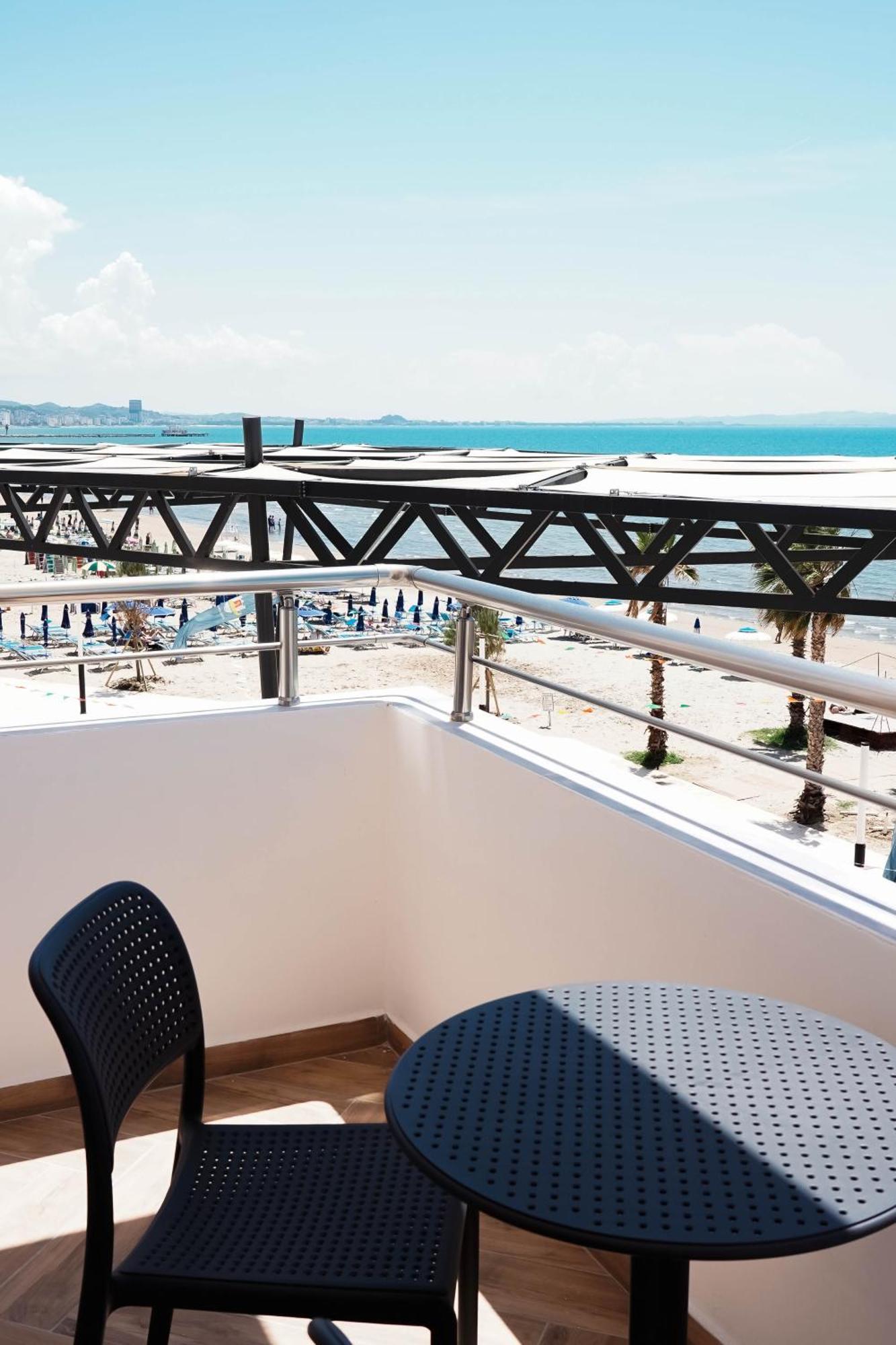 Marina Rooms Дуррес Экстерьер фото