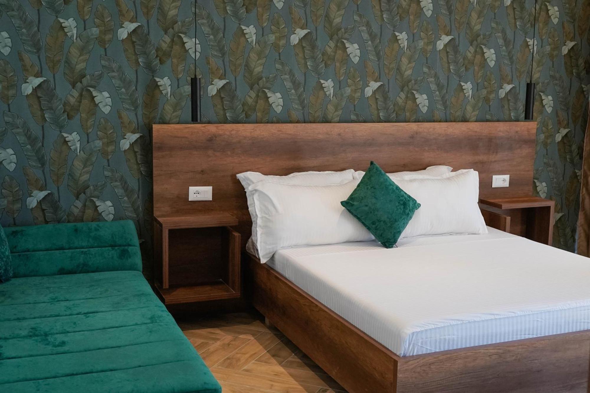 Marina Rooms Дуррес Экстерьер фото