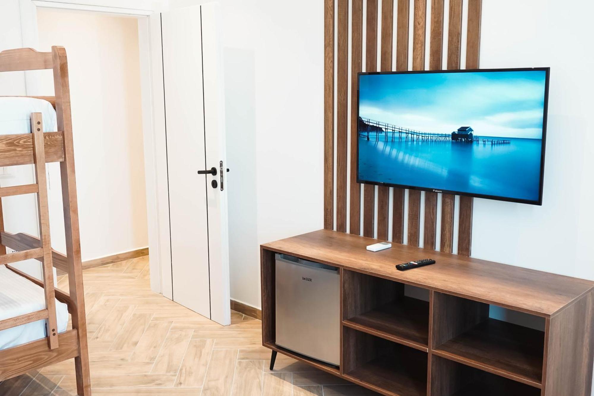 Marina Rooms Дуррес Экстерьер фото