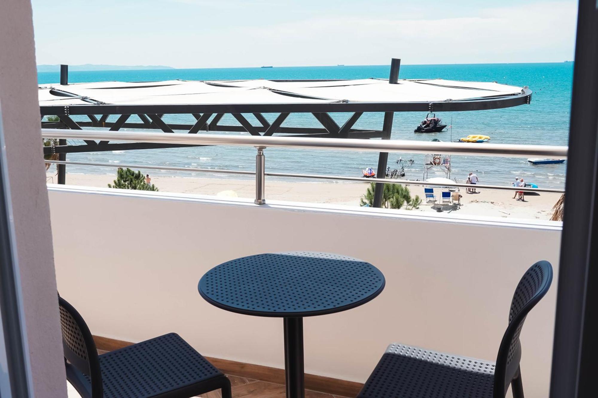 Marina Rooms Дуррес Экстерьер фото