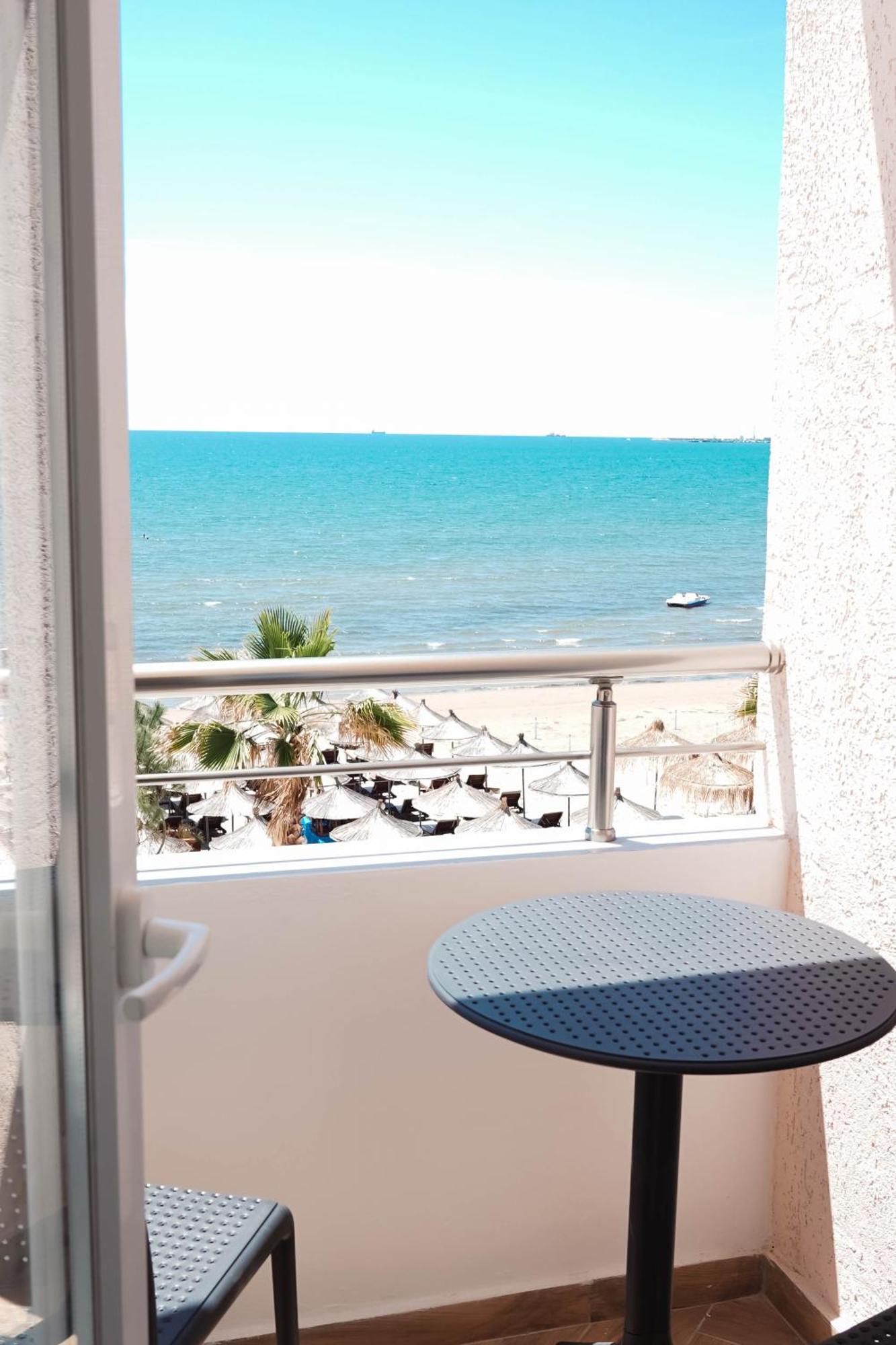 Marina Rooms Дуррес Экстерьер фото