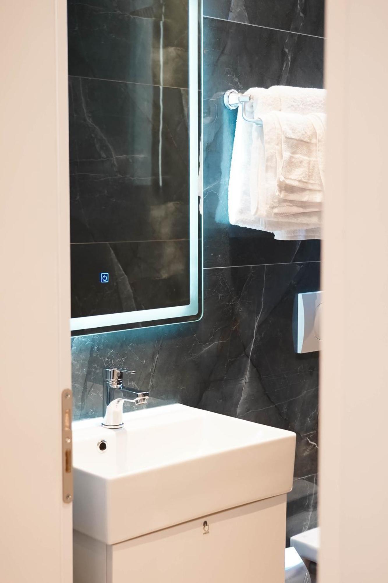 Marina Rooms Дуррес Экстерьер фото